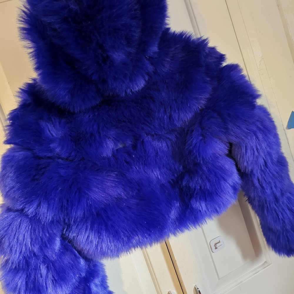 QIYE Vibrant Blue Faux Fur Jacket - Picture 3 of 7